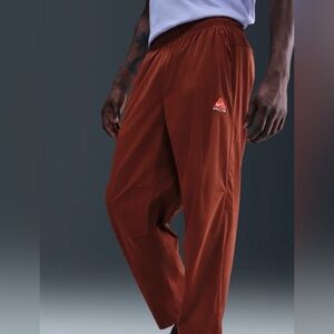 Nike ACG Men’s Rust Orange Trail Pants Size M